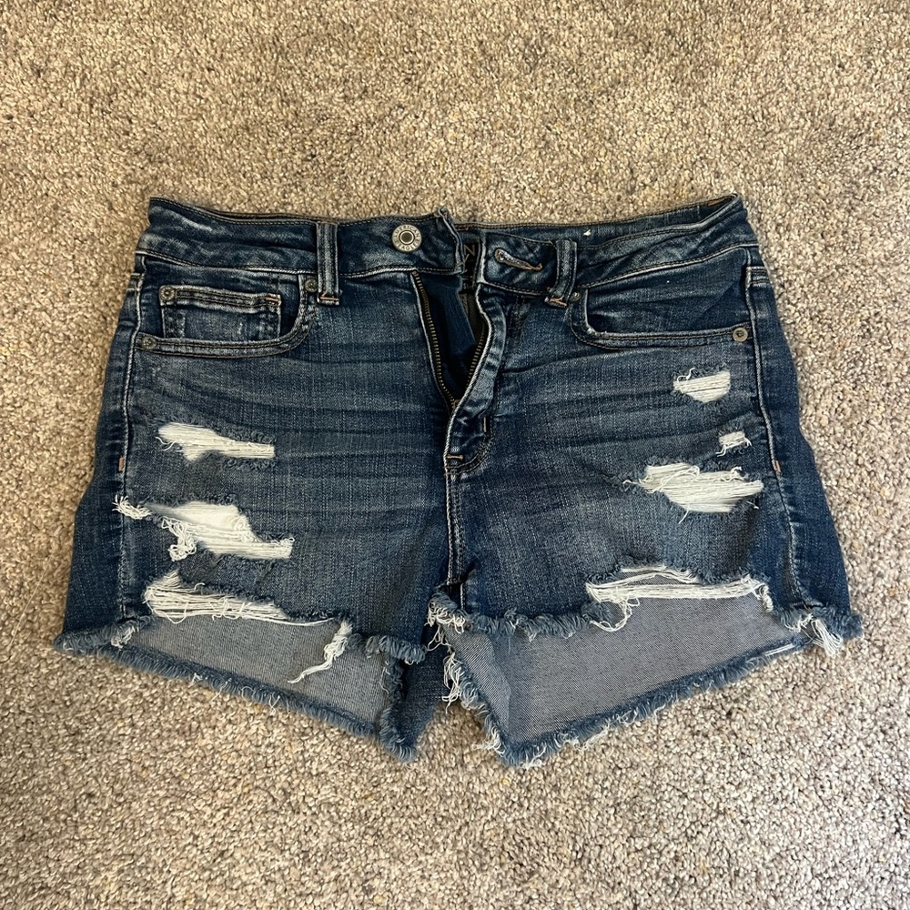 American eagle ripped jean shorts size 8
